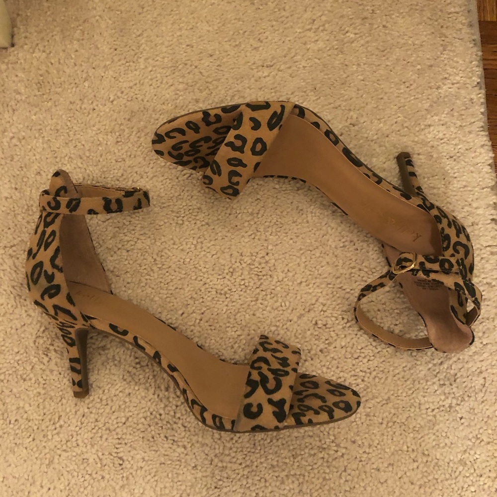 Kelly & Katie Brand New Leopard Heels!